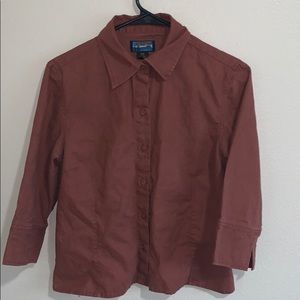 Mid sleeve button down shirt